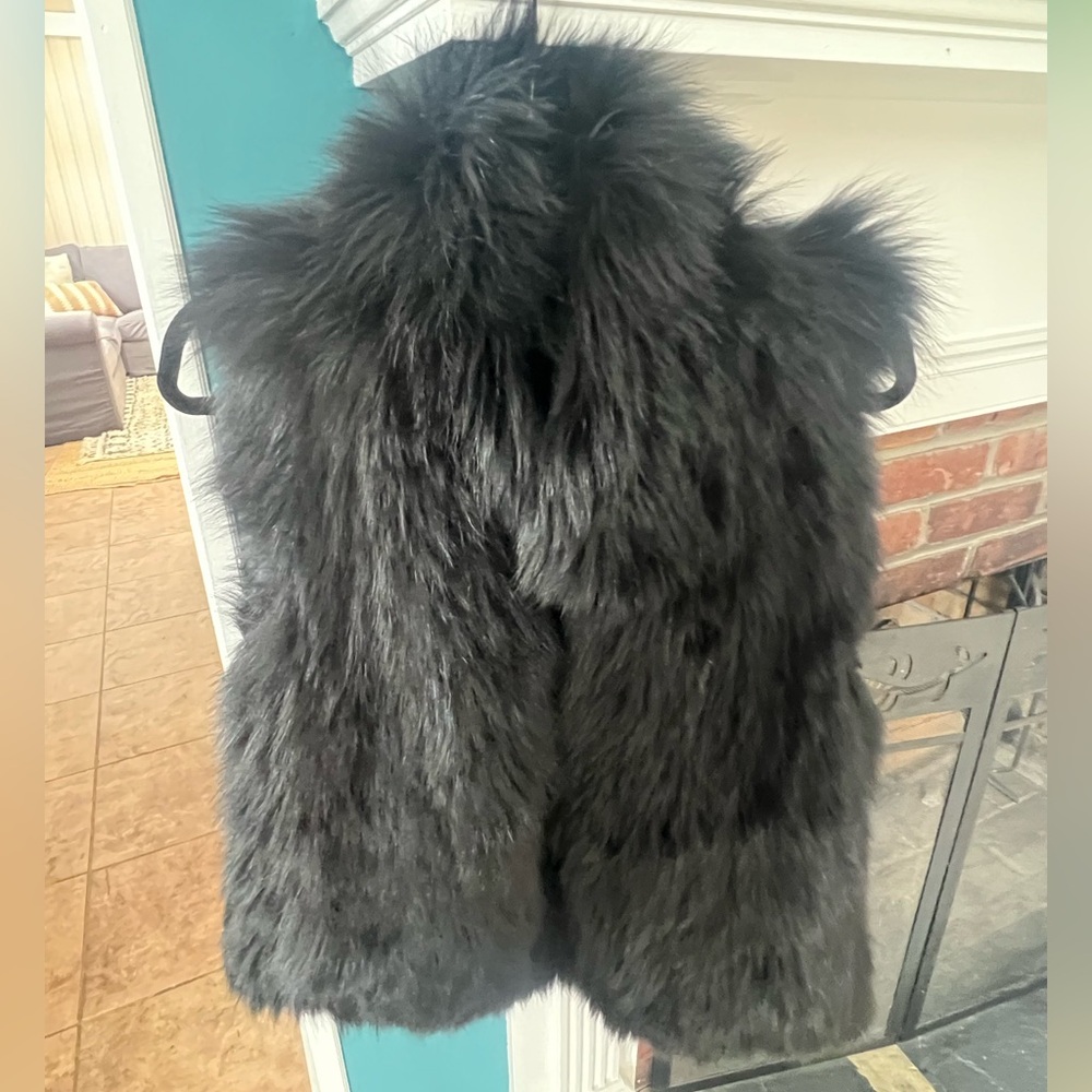 Theory REAL Fox Black Vest